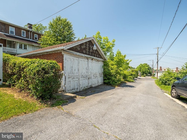 1947 Fairview Ave, Reading, PA 19606 - view of asphalt road