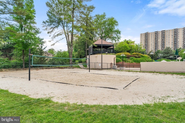 203 Yoakum Pkwy Unit 603, Alexandria, VA 22304 - view of property's community featuring volleyball court