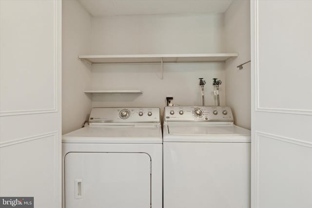 212 Old Forge Xing, Devon, PA 19333 - laundry area with washer and clothes dryer