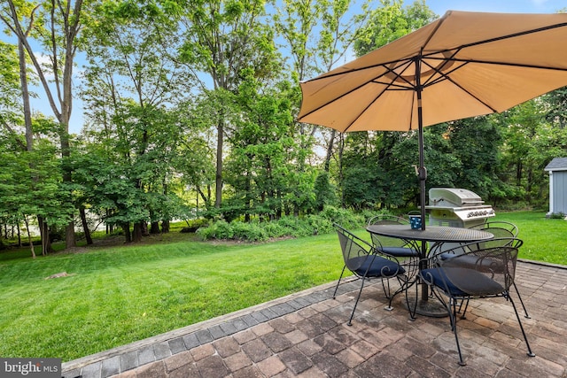 48 Deer Run Rd, Perkasie, PA 18944 - view of green lawn featuring outdoor dining area and view of scattered trees