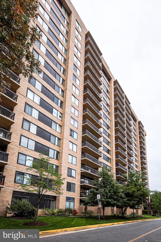 3713 S George Mason Dr Unit 713, Falls Church, VA 22041 - view of property