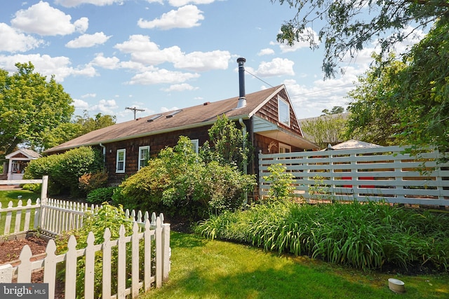 726 Forest Grove Rd, Wycombe, PA 18980 - view of side of property
