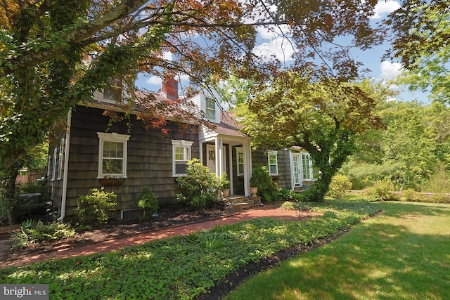 726 Forest Grove Rd, Wycombe, PA 18980 - view of front of house with a front yard