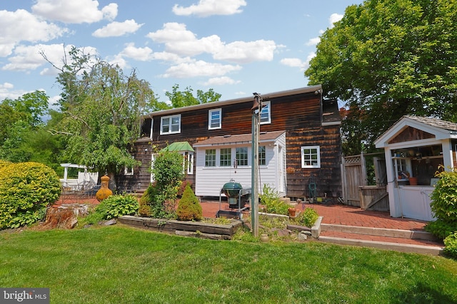726 Forest Grove Rd, Wycombe, PA 18980 - back of house featuring a deck