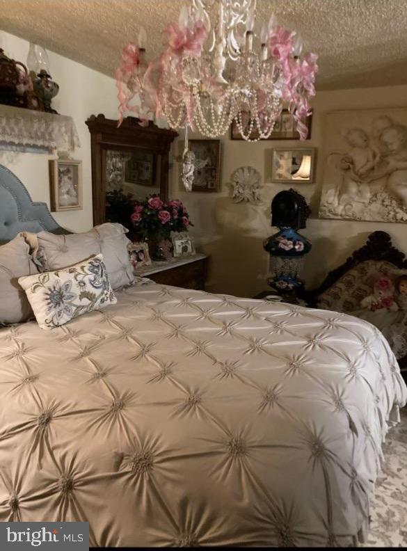 1397 Dennis Rd, Southampton, PA 18966 - bedroom with a textured ceiling