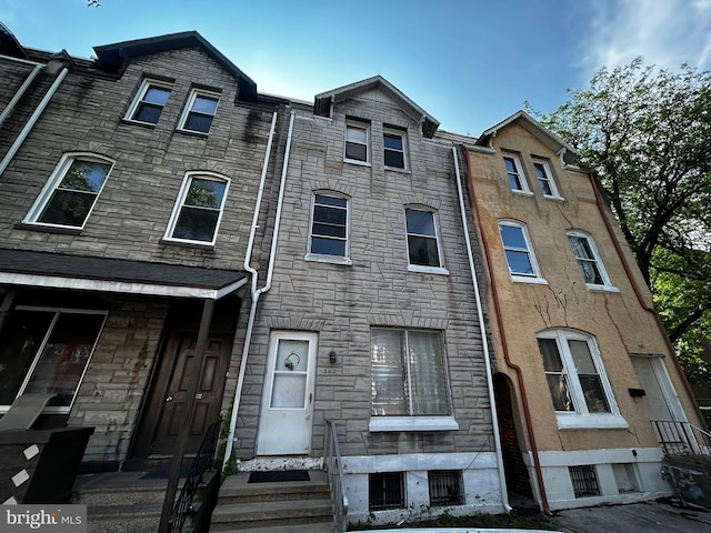 342 S 4th St, Reading, PA 19602 - view of property with stone siding