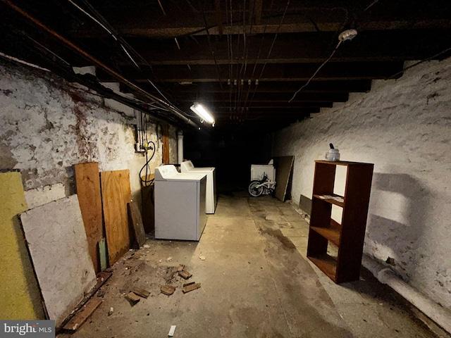 342 S 4th St, Reading, PA 19602 - unfinished basement with washer and dryer