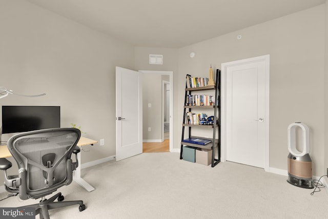 7458 Backett Wood Ter Unit 401, Mclean, VA 22102 - carpeted office space featuring baseboards