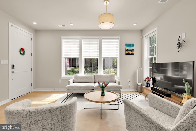7458 Backett Wood Ter Unit 401, Mclean, VA 22102 - living area with baseboards, recessed lighting, and light wood-type flooring