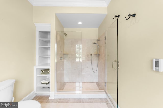 4491 Province Line Rd, Princeton, NJ 08540 - bathroom featuring toilet, a stall shower, ornamental molding, baseboards, and built in features
