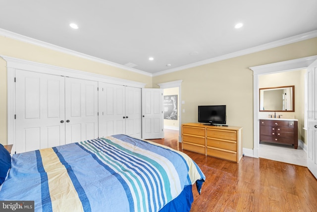 4491 Province Line Rd, Princeton, NJ 08540 - bedroom featuring wood finished floors, ornamental molding, recessed lighting, baseboards, and a closet