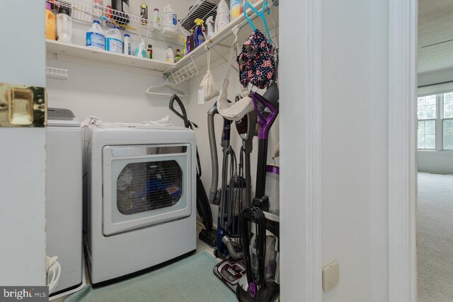 1492 Cumberland Dr, Rockingham, VA 22801 - laundry area featuring carpet and washing machine and dryer