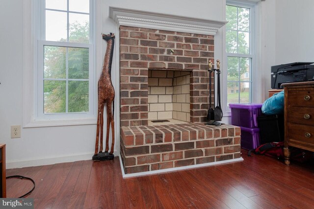 1492 Cumberland Dr, Rockingham, VA 22801 - detailed view of wood finished floors and baseboards
