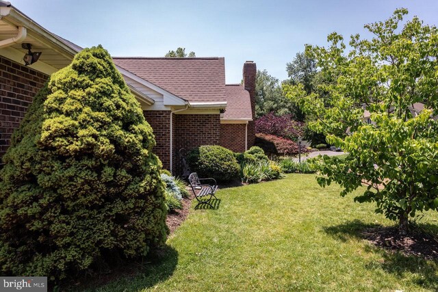 1492 Cumberland Dr, Rockingham, VA 22801 - view of grassy yard