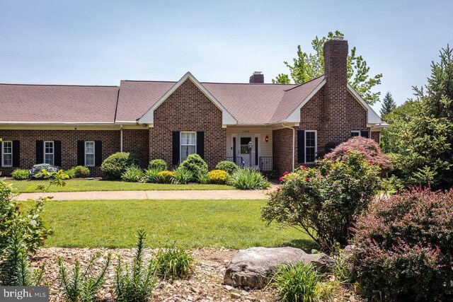 1492 Cumberland Dr, Rockingham, VA 22801 - ranch-style home with brick siding, a front yard, and a chimney