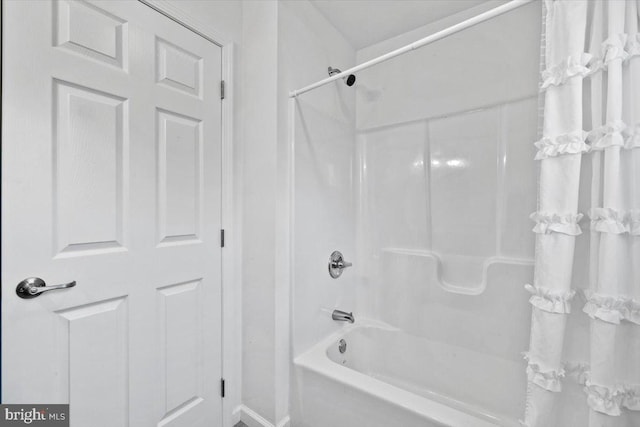 228 Cranberry Dr, Blakeslee, PA 18610 - full bath with bathing tub / shower combination and baseboards