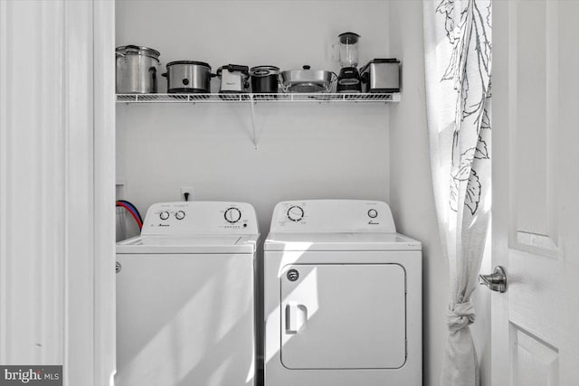 228 Cranberry Dr, Blakeslee, PA 18610 - washroom featuring washer and clothes dryer