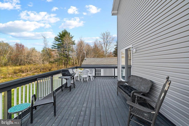 228 Cranberry Dr, Blakeslee, PA 18610 - view of wooden deck