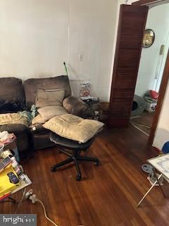 14 3rd Ave, Baltimore, MD 21225 - sitting room with wood finished floors