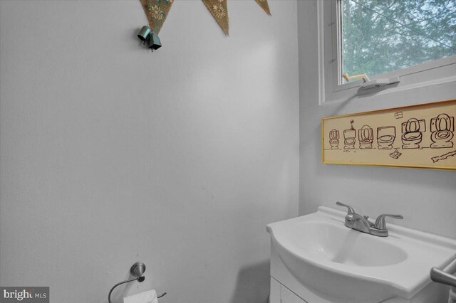 1322 Brooke Blvd, Reading, PA 19607 - bathroom featuring vanity