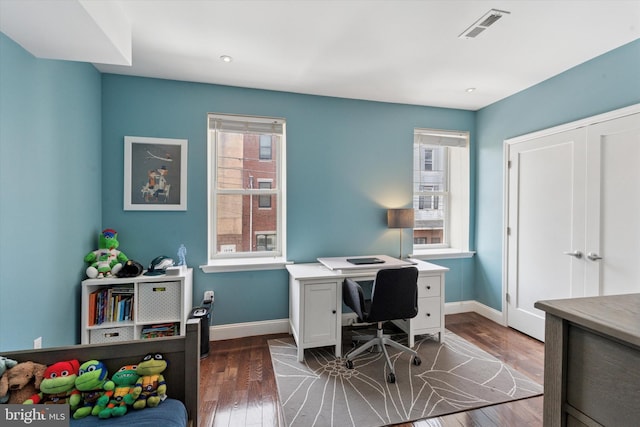 1537 S 2nd St, Philadelphia, PA 19147 - office space featuring baseboards and dark wood finished floors