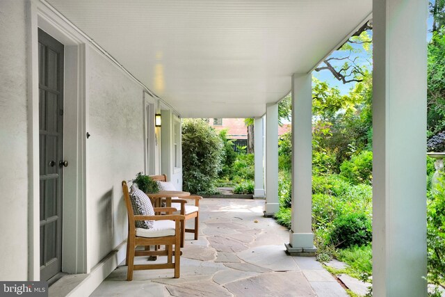 323 N Patrick St, Alexandria, VA 22314 - view of covered porch