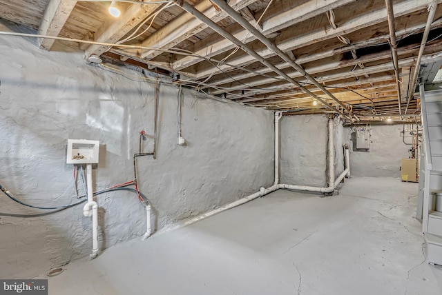 2839 Winton St, Philadelphia, PA 19145 - unfinished below grade area with electric panel