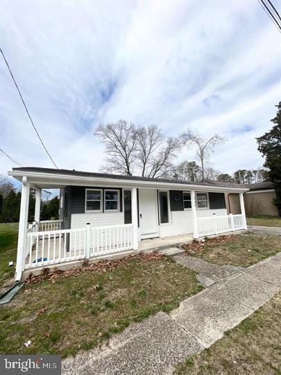 117 Idle Lake Rd, Franklinville, NJ 08322 - ranch-style home featuring a porch