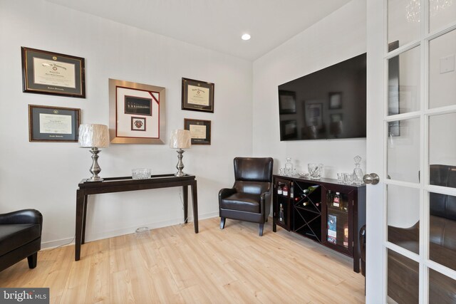 9400 Kinnerton Dr, Midlothian, VA 23112 - living area with wood finished floors, baseboards, and recessed lighting