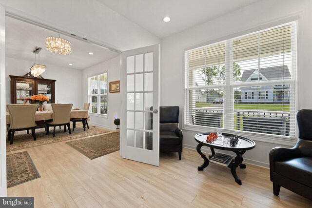 9400 Kinnerton Dr, Midlothian, VA 23112 - living area featuring a chandelier, wood finished floors, baseboards, and recessed lighting