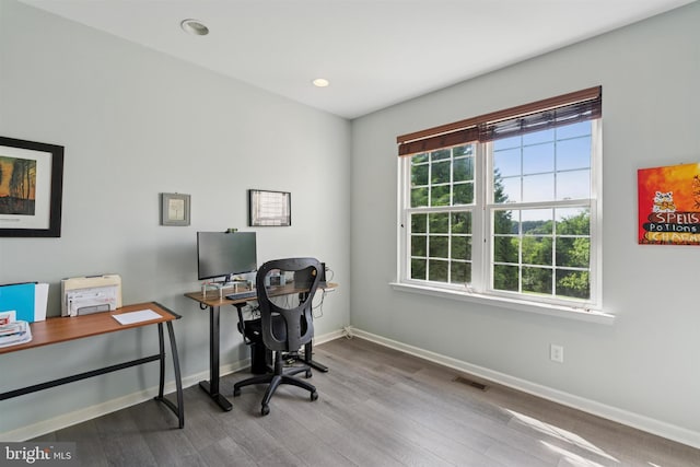 127 Watch Hill Rd, East Fallowfield Township, PA 19320 - office area featuring wood finished floors and recessed lighting