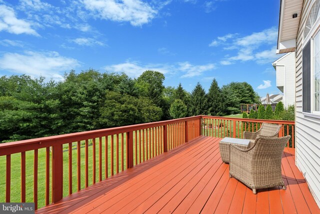 127 Watch Hill Rd, East Fallowfield Township, PA 19320 - wooden terrace with a yard