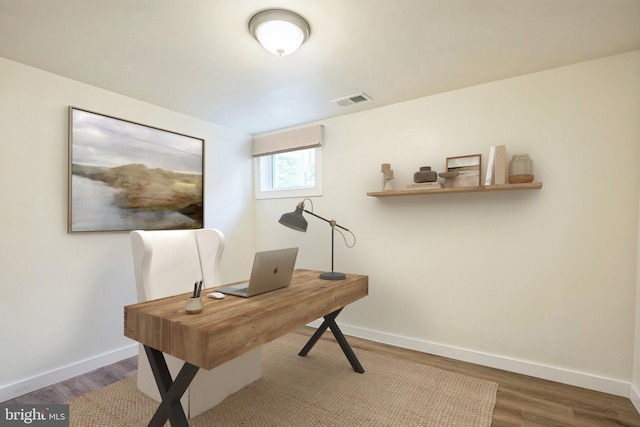 27136 Dogwood Ln, Mechanicsville, MD 20659 - office featuring wood finished floors and baseboards