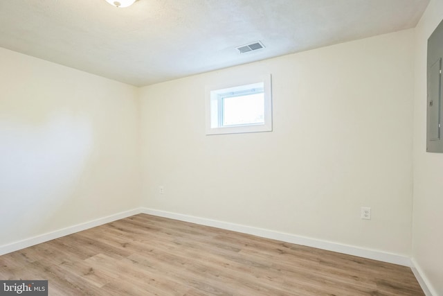 27136 Dogwood Ln, Mechanicsville, MD 20659 - spare room featuring light wood finished floors and baseboards