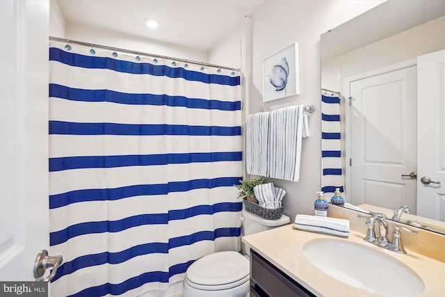 43436 Apple Orchard Sq, Ashburn, VA 20148 - full bathroom featuring vanity, curtained shower, and recessed lighting
