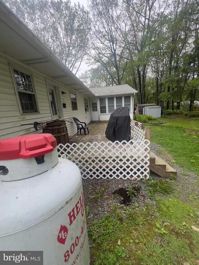 8 Cedar Rd, Mount Pocono, PA 18344 - view of grassy yard featuring a wooden deck