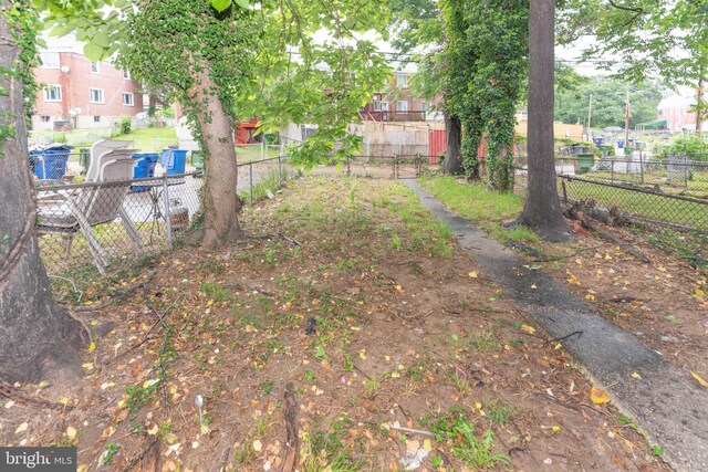 5603 Clearspring Rd, Baltimore, MD 21212 - view of yard
