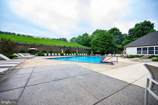 112 Jeffords Ct Unit 1601, Phoenixville, PA 19460 - community pool with a patio