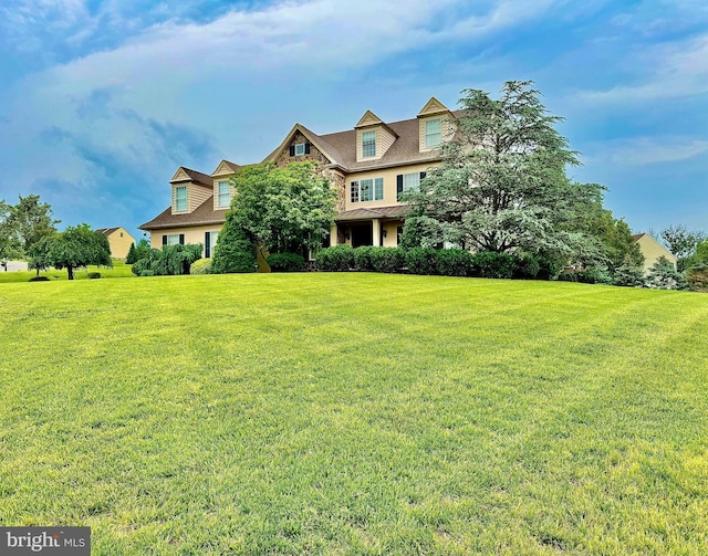 4741 Macgregor Dr, Schwenksville, PA 19473 - view of front of property featuring a front yard