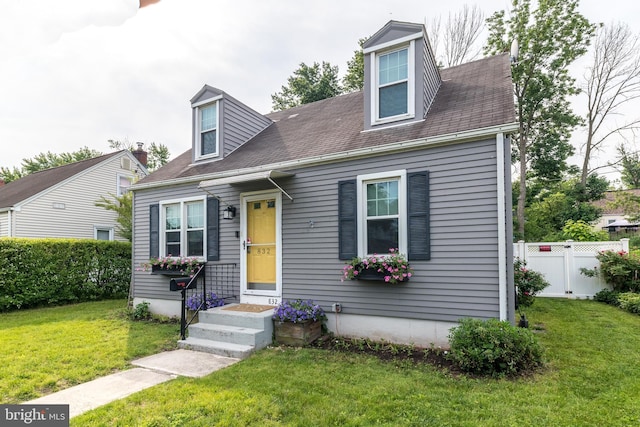 832 N Warren St, Pottstown, PA 19464 - view of cape cod house
