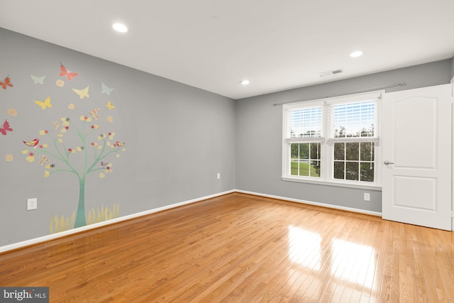 5501 Chestermill Ct, Fairfax, VA 22030 - unfurnished room featuring light wood finished floors and recessed lighting