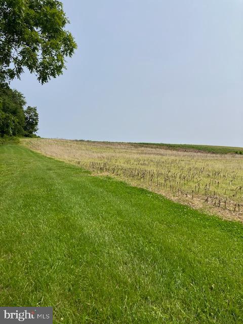 2500 Sams Creek Rd, Westminster, MD 21157 - view of yard with a rural view