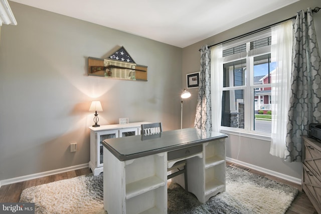 2017 Chamberlain Dr, Frederick, MD 21702 - office space featuring wood finished floors and baseboards