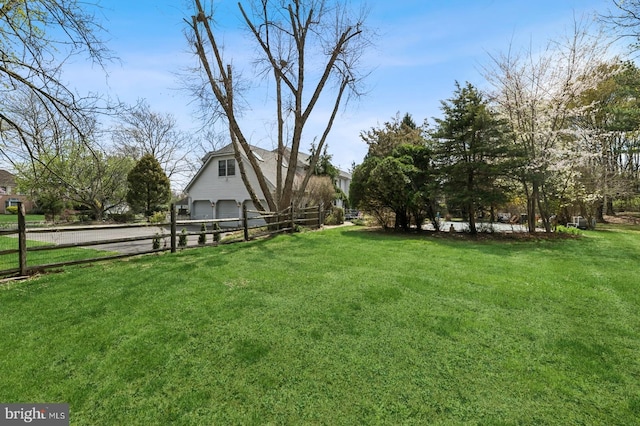 6 Keystone Way, Princeton Junction, NJ 08550 - view of yard with an attached garage