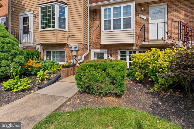 7556 S Arbory Ln Unit 382, Laurel, MD 20707 - entrance to property with brick siding