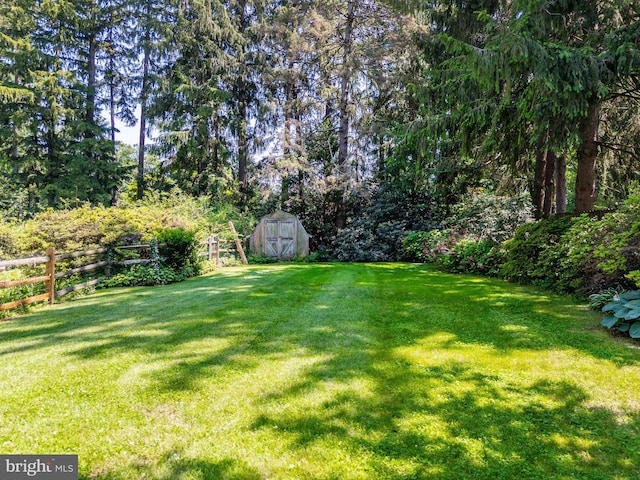 825 Parkes Run Ln, Villanova, PA 19085 - view of yard