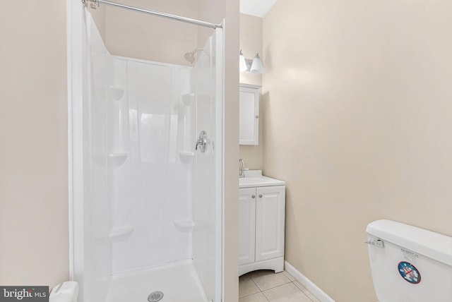 159 W Palmer St, Philadelphia, PA 19122 - full bath featuring toilet, tile patterned flooring, a shower stall, and vanity