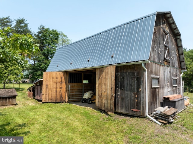 10496 Red Hawk Ln, Huntingdon, PA 16652 - view of barn featuring a yard