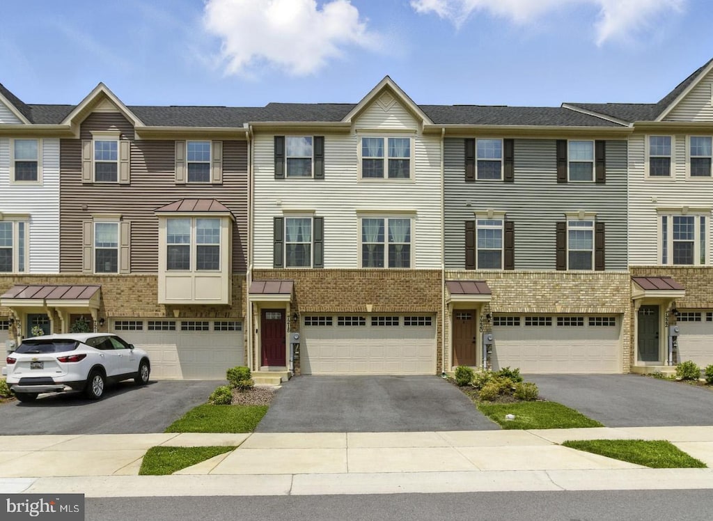 7218 Bodkin Way, New Market, MD 21774 - view of property with driveway and an attached garage