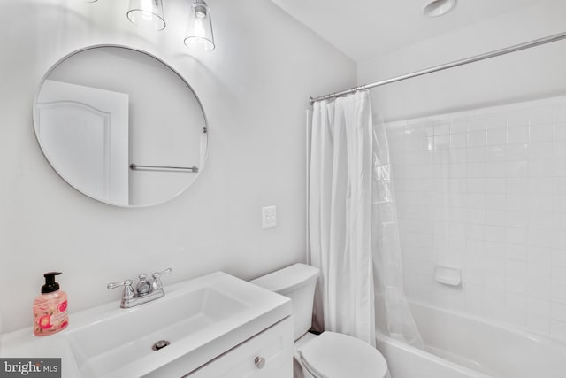 17301 Roundmont Pl, Round Hill, VA 20141 - full bath with vanity, toilet, and shower / bath combo